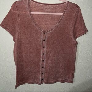 American eagle shirt ! Never worn!